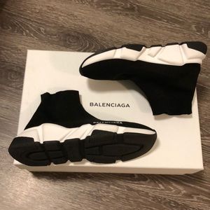 👛1DAY SALE👛BALENCIAGA SOCK SHOES 10/10 CONDITION